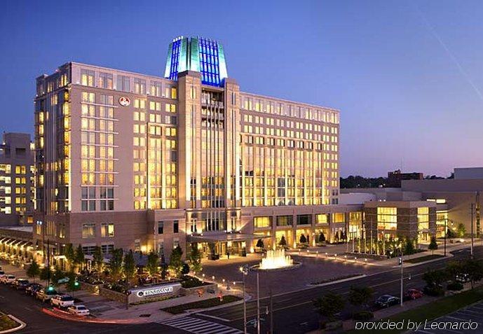 Renaissance & At The Convention Center 4* Montgomery