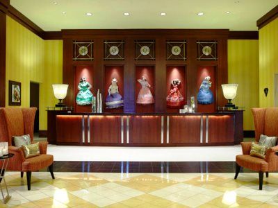 Renaissance & At The Convention Center Hotel 4*