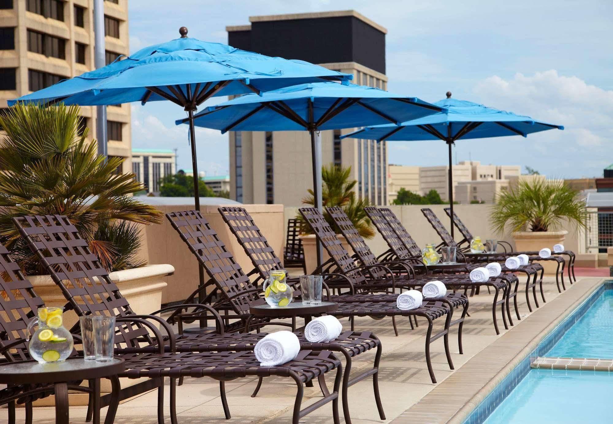 Renaissance & At The Convention Center 4* Montgomery