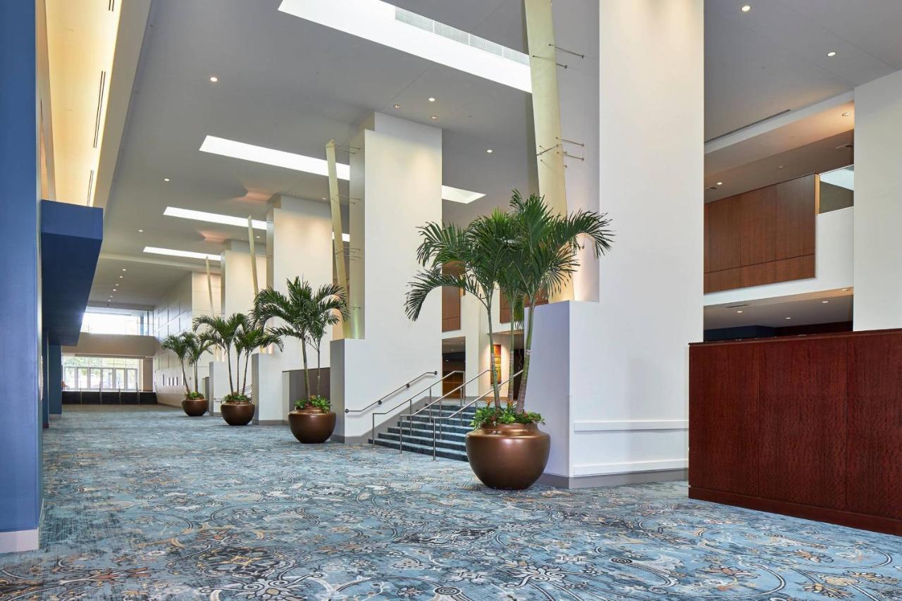 Renaissance & At The Convention Center 4* Montgomery