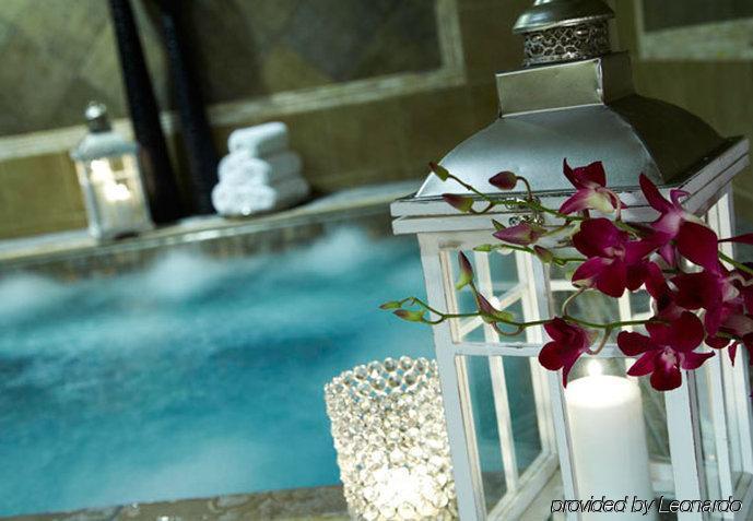 Renaissance & At The Convention Center Hotel 4*